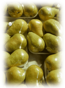Pears shrink wrapped using polyolefin shrink wrap