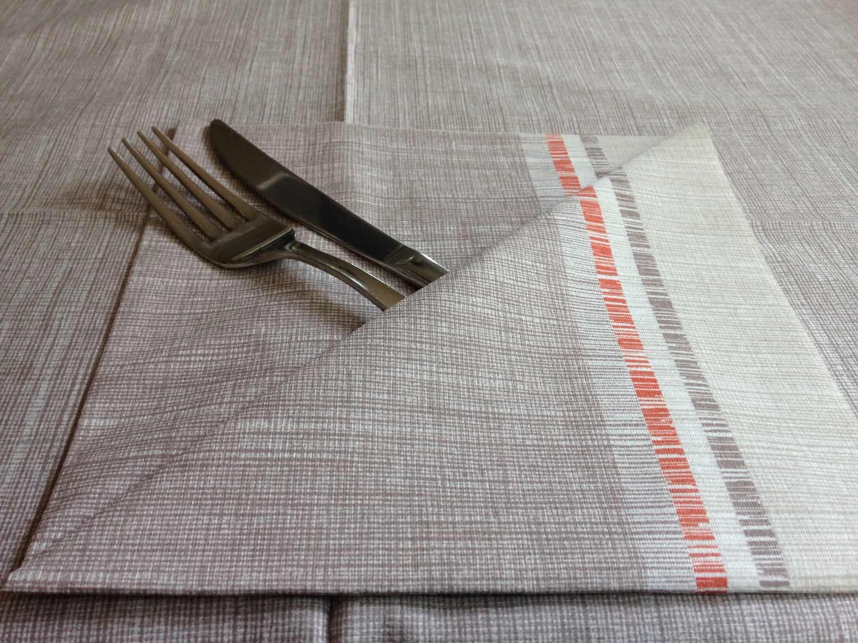 table cloth and napkin